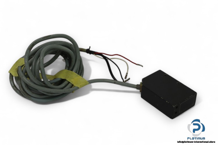 datalogic-ET3-1342-universal-midi-sensor-(used)