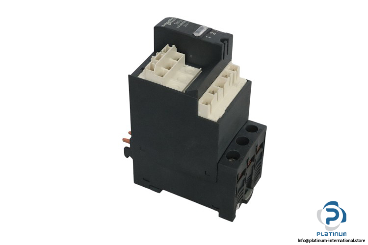 schneider-TESYS-LU2MB0BL-reverser-block-(used)