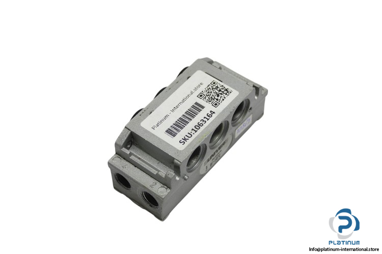 univer-BF-1072-manifold-subbase-used