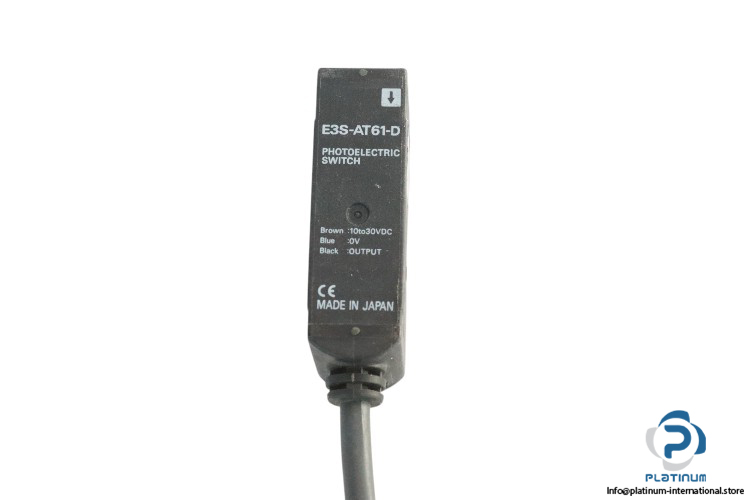 omron-E3S-AT61-D-built-in-amplifier-photoelectric-sensor-(new)