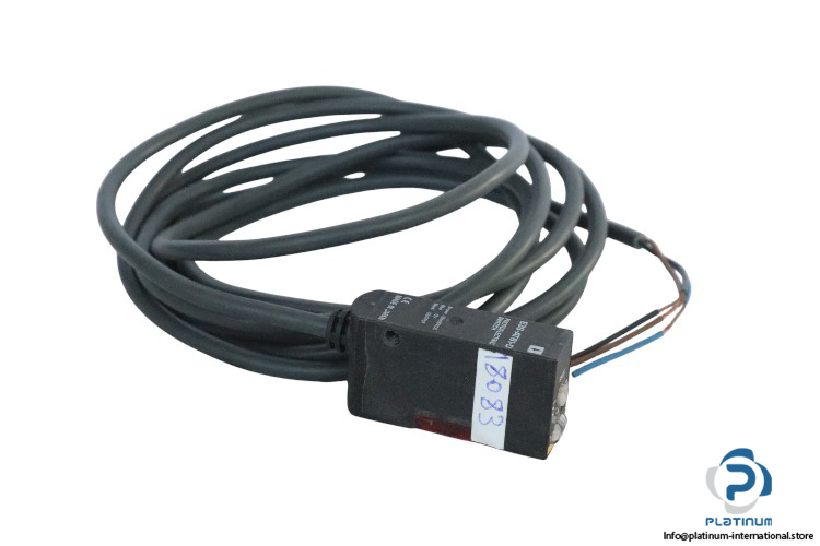 omron-E3S-AT61-D-built-in-amplifier-photoelectric-sensor-(new)-1