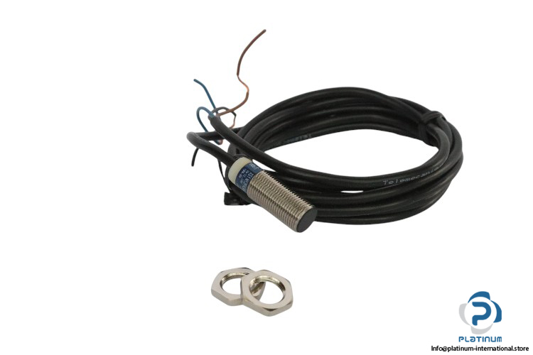 telemecanique-XS1-N12PA349-inductive-proximity-sensor-(new)