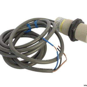 omron-E2K-X15MF1-capacitive-proximity-sensor-(new)