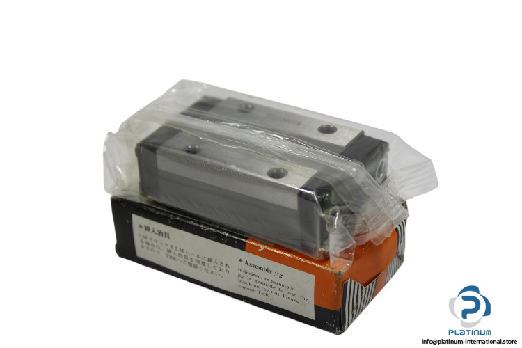 thk-SR25W1SSC1-linear-guideway-block-new-carton-1