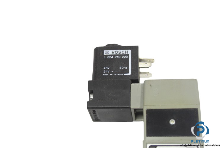 bosch-0820027002-double-solenoid-valve-(New)-1