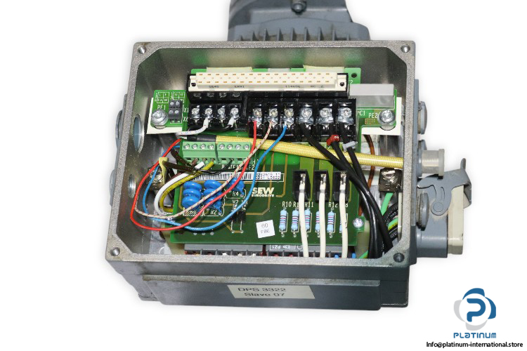 sew-SA57-T-DT80N4-BMG-TF-MSW-CK0-RJ2A-AND3-AVS0-01.1147470002.0002.06-helical-worm-gearmotor(used)-3