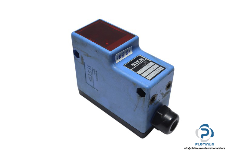 sick-WL-33-01-photoelectric-sensor-(used)