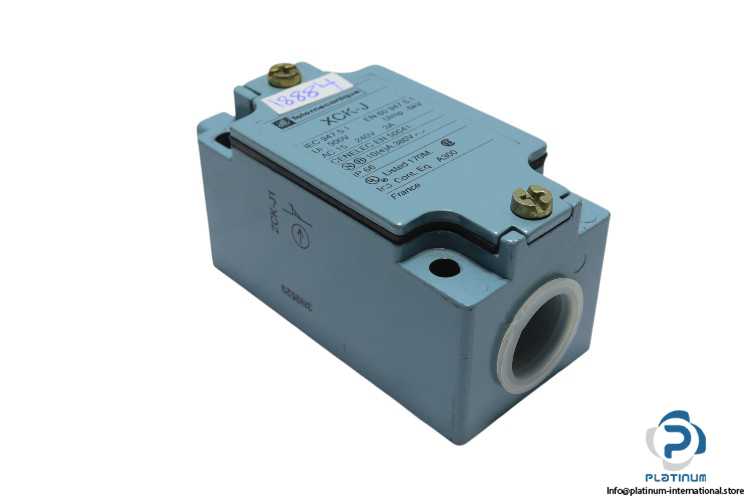 telemecanique-XCK-J-_-ZCK-J1-limit-switch-body-(used)
