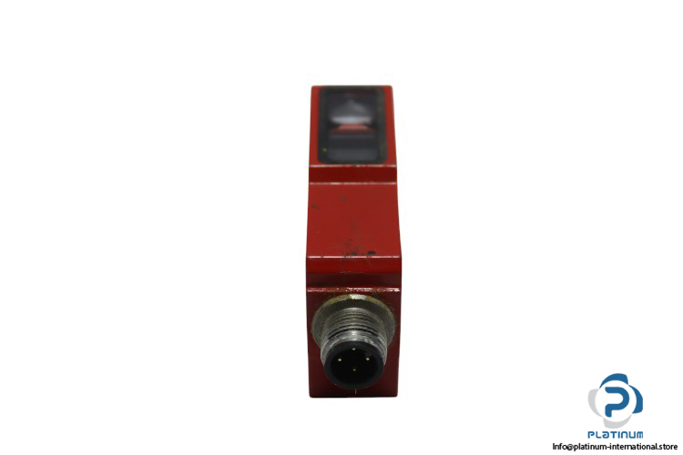 leuze-PRK-95_44-L.4-retro-reflective-photoelectric-sensor-(used)-1