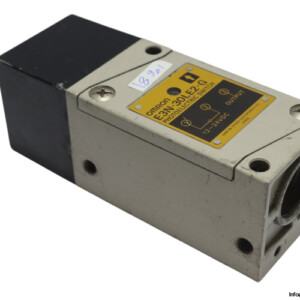 Omron E3N-30LE2-G Diffuse Reflection Photoelectric Sensor