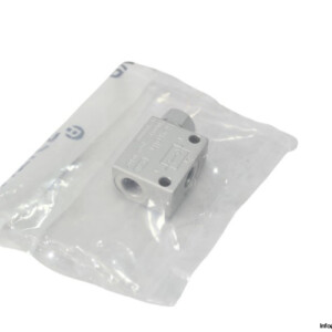 rexroth-0821000002-shuttle-valve-(New)