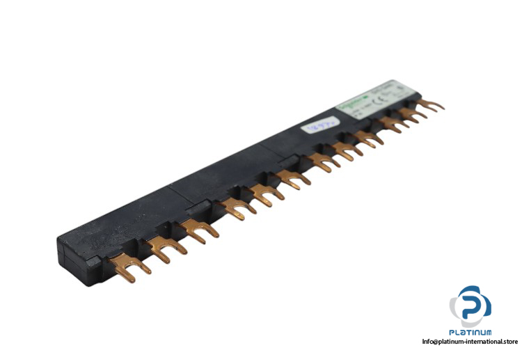 schneider-GV2-G445-linergy-busbar-(used)-1