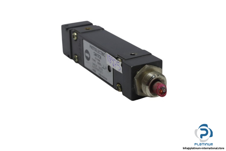 omron-OPE-3-D-photoelectric-switch-(used)-1