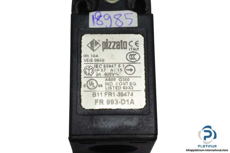pizzato-FR-993-D1A-safety-switch-(used)-2