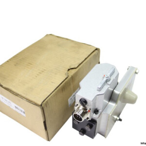 Moog D062-512F W09ATFMANBRM Servo Valve