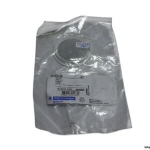 telemecanique-XUZC39-reflector-photoelectric-sensor-(new)