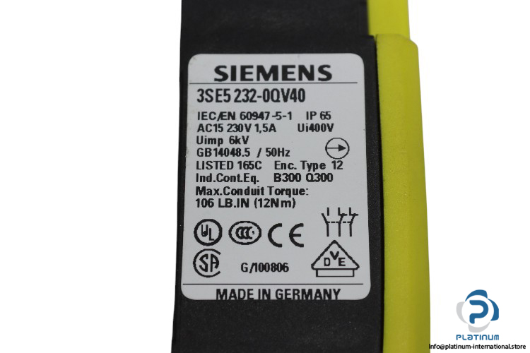 siemens-3SE5-232-0QV40-safety-position-switch-(new)-1