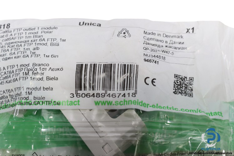schneider-NU344818-data-socket-(new)-4