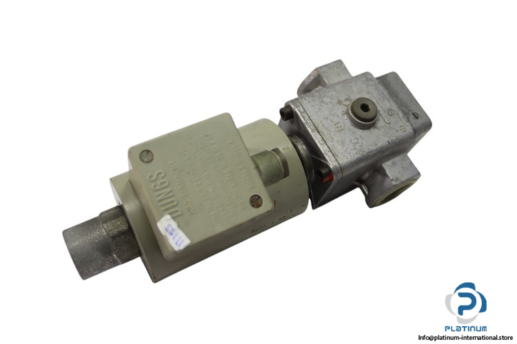 dungs-ZRD-210_3-R1-safety-solenoid-valve-(Used)