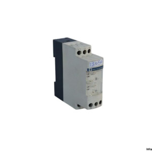 Telemecanique RM4TR32 Control Relay