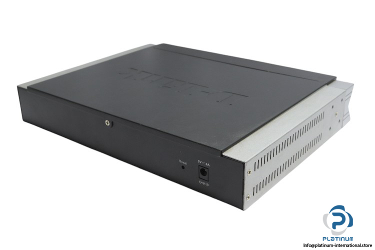 d-link-DFL-800-firewall-router-(used)-2
