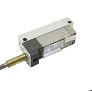 Bosch 0 820 021 006 Single Solenoid Valve