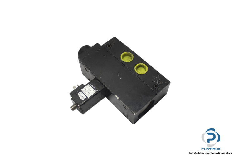 martonair-M_1744_152-solenoid-valve-(used)-1