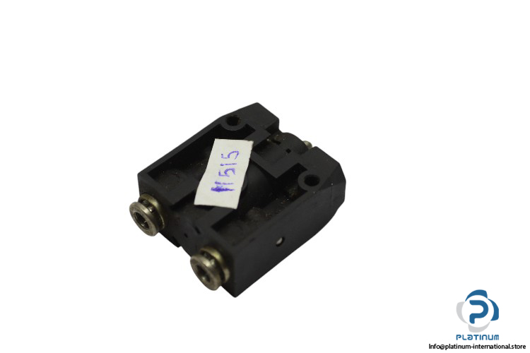 pneumax-104.32.6.22_2.PC-mechanical-valve-(used)
