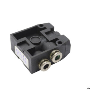 Pneumax 104.32.6.25.LA Mechanical Valve