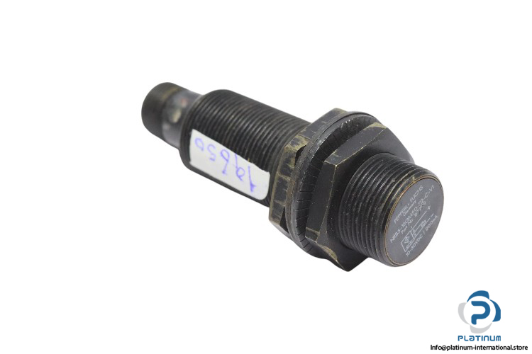 pepperl_fuchs-NRB5-18GM50-E2-C-V1-inductive-sensor-used