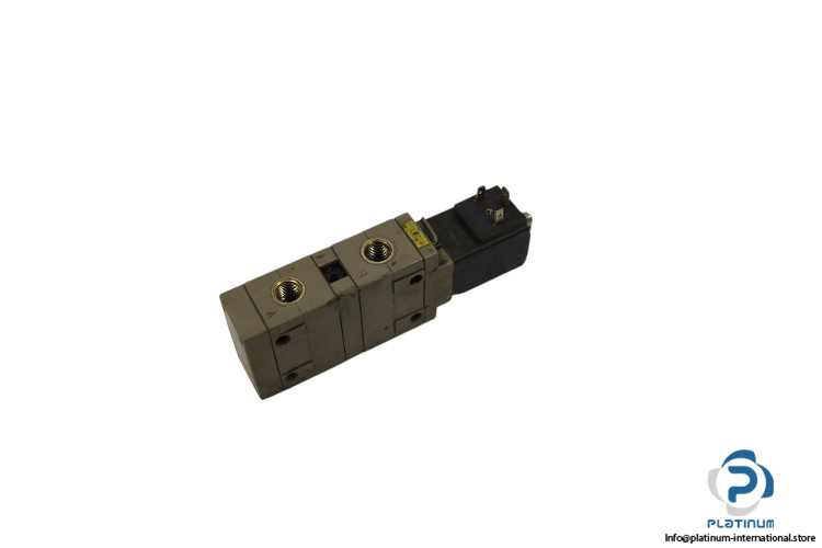 burkert-413-G-G1_4-single-solenoid-valve-(Used)