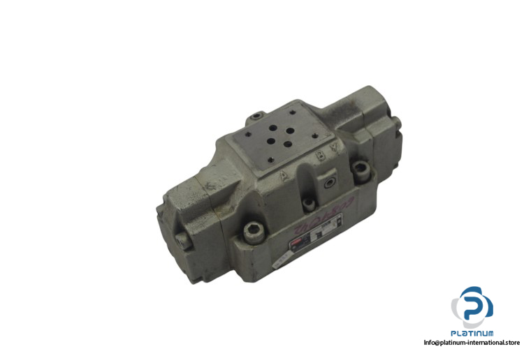 herion-S16YH1810G003014-pilot-operated-directional-valve-(Used)