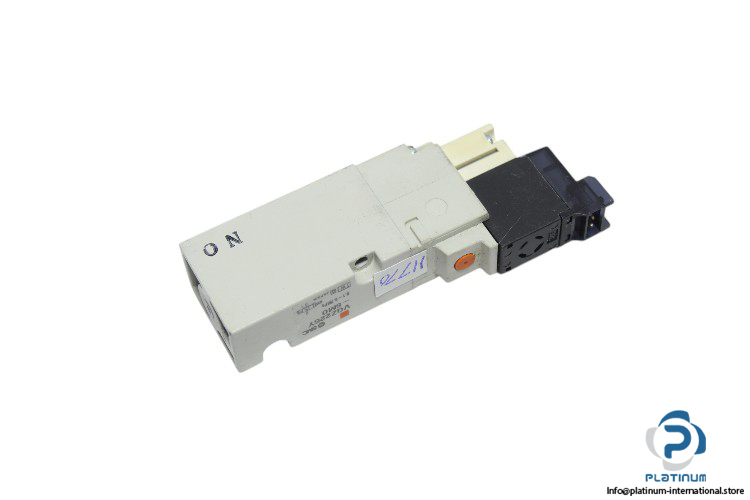 smc-VQZ225Y-5MO-single-solenoid-valve-(Used)