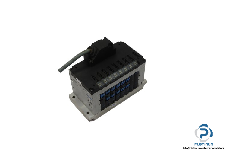 festo-18210-18265-valve-manifold-(used)