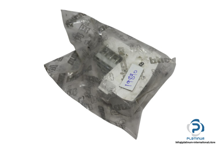 bticino-336982-8-way-socket-new