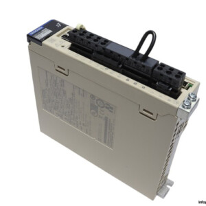 Yaskawa SGD7S-1R6A10A002 Servopack
