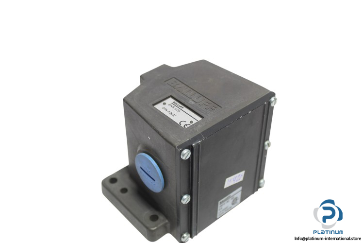 balluff-BNS-819-D04-D12-100-10-position-limit-switch-(used)-1