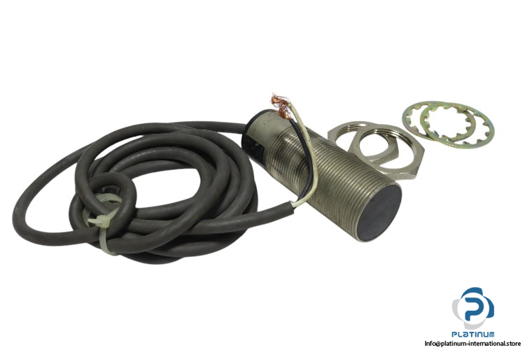 omron-TL-XY10-proximity-switch-sensor-(used)
