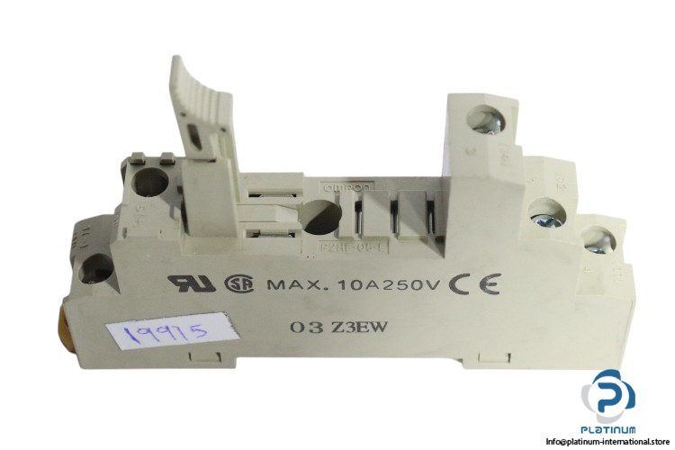 omron-03-Z3EW-relay-socket-(used)-1
