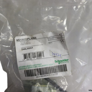 schneider-NSYAEDPLA004-pla-hinge-new