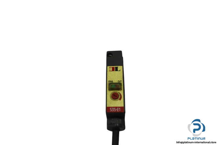 datalogic-S3S-E1-fixed-focus-proximity-sensor(used)-1