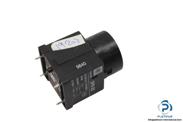 telemecanique-DPB-02-switching-contact-block-used