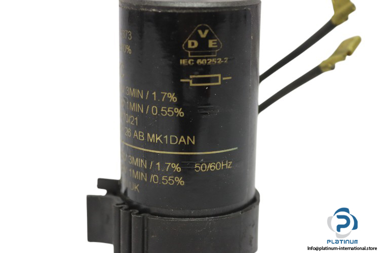 bhc-117U-5373-capacitor-used-2