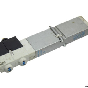 festo-661093-double-solenoid-valve-(Used)