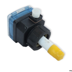 Burkert-8225-FKM-PVDF-55T-C-0.01-conductivity-transmitter(used)