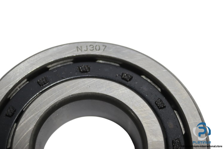 NJ-307-cylindrical-roller-bearing-new-1