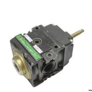 Bosch 0 821 300 937 Solenoid Valve
