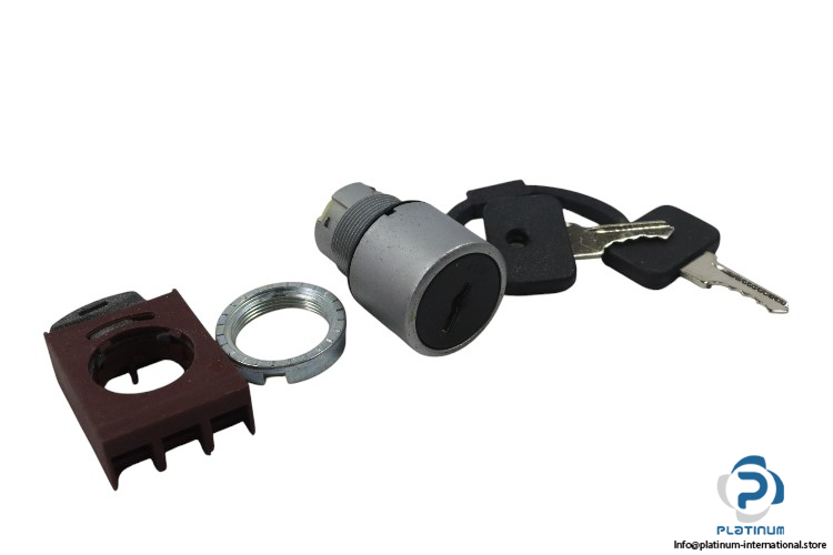 cema-P9MSCZ0T34-key-selector(new)