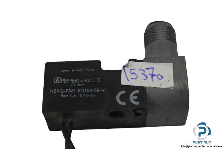 pepperl-fuchs-NBN2-F581-100S4-E8-V-inductive-sensor(used)-1