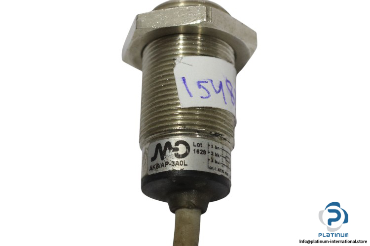 micro-detectors-AK6-AP-3A0L-inductive-proximity-switch(used)-1